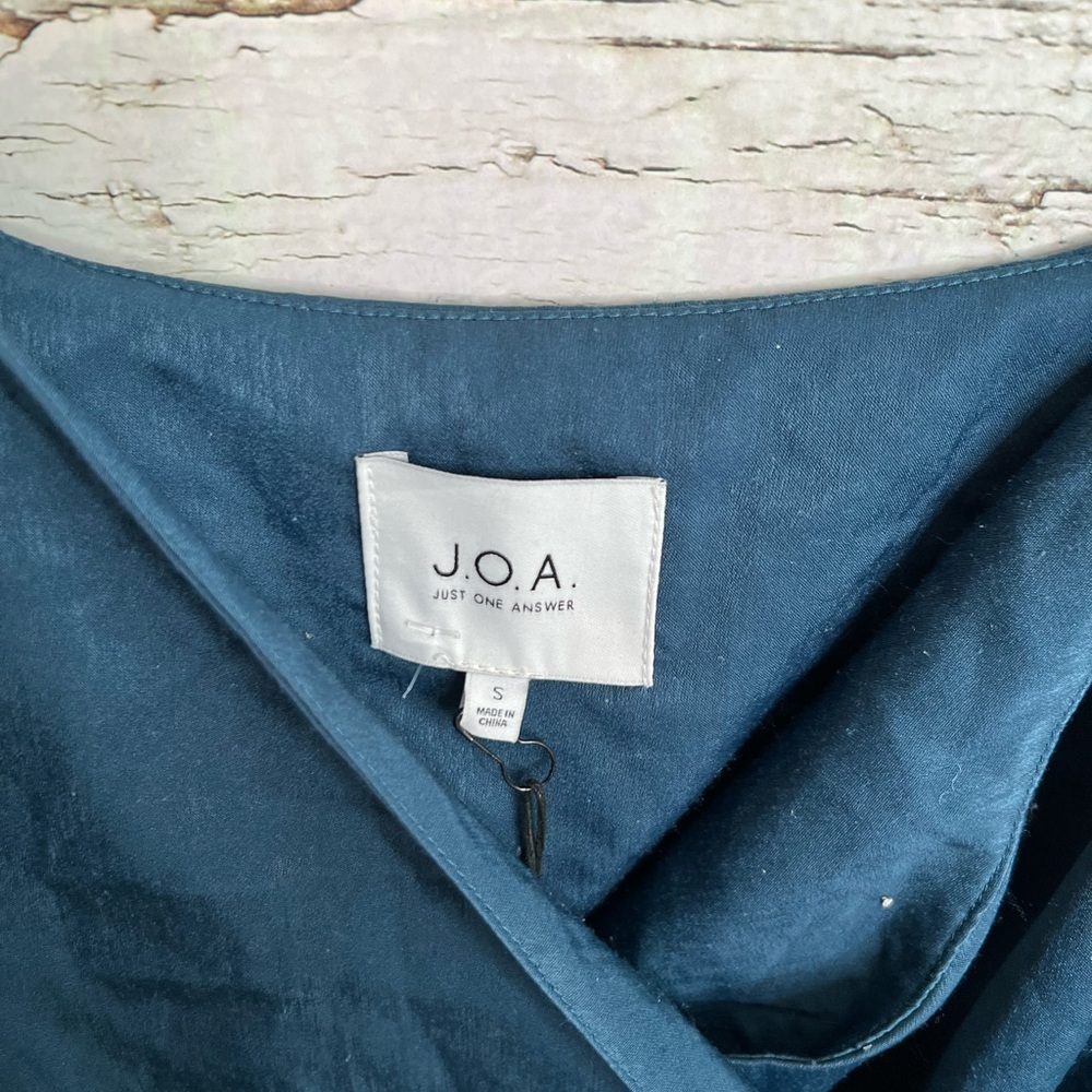 J.O.A. Blue midi wrap dress size small NWT - Picture 10 of 10